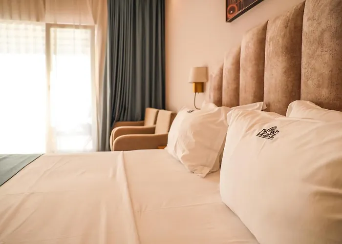 Vm & Hotel Golem (Tirana)