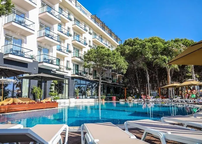 Hotel Vm & Golem (Tirana)