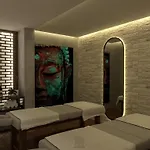 Hotel Vm & Golem (Tirana)