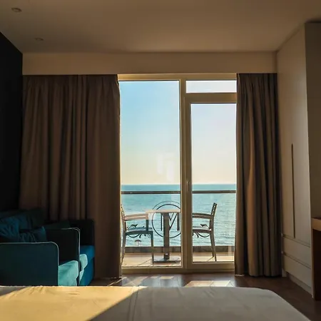 Vm & Ξενοδοχείο 5*