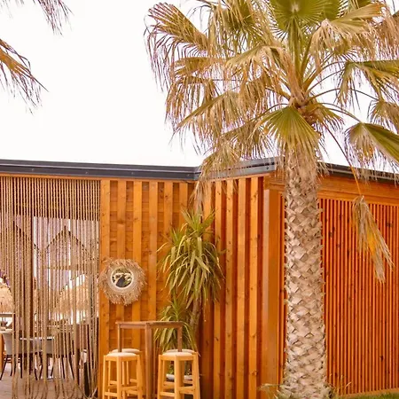 Vm & Ξενοδοχείο Golem (Tirana)