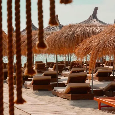 Vm & Ξενοδοχείο Golem (Tirana)