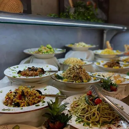 Отель Vm & Голем