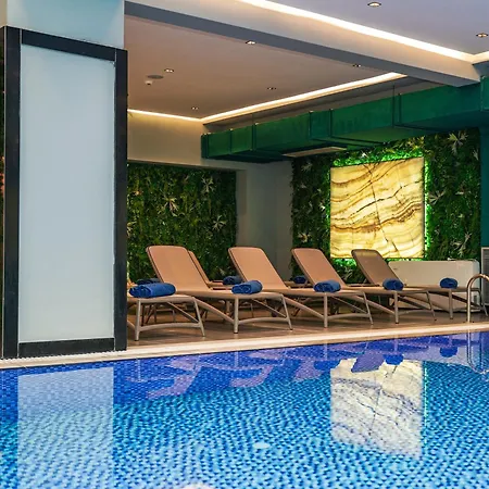 Hotel Vm & 5*