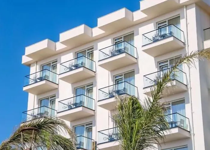 Vm & Hotel Golem (Tirana)